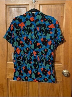 Heritage Black Short-Sleeve Button-Down with Green & Red Floral Print